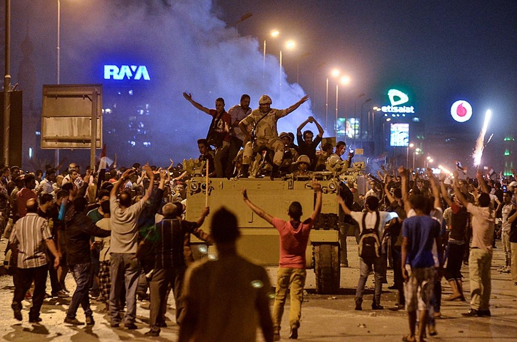 Arabske (kontra)revolucije: Priborjeni prostor svobode so zasedli skrajneži
