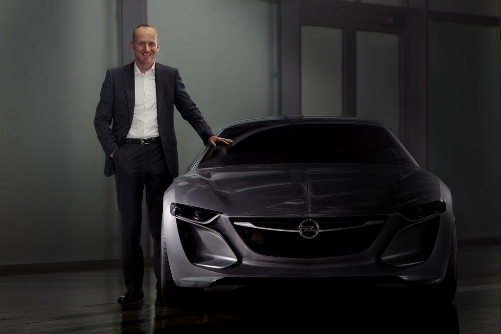 Opel monza za nov oblikovalski slog