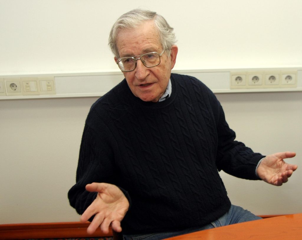 Žižek : Chomsky – ali filozofija proti empiriji