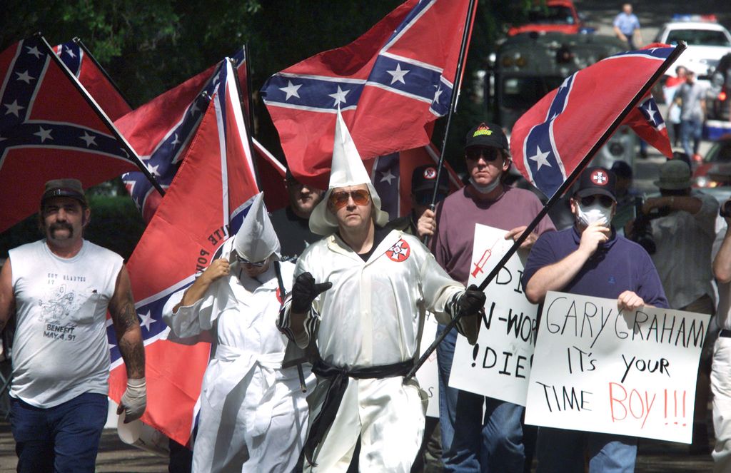 Zgodovinsko srečanje lokalnih voditeljev Ku Klux Klana in NAACP
