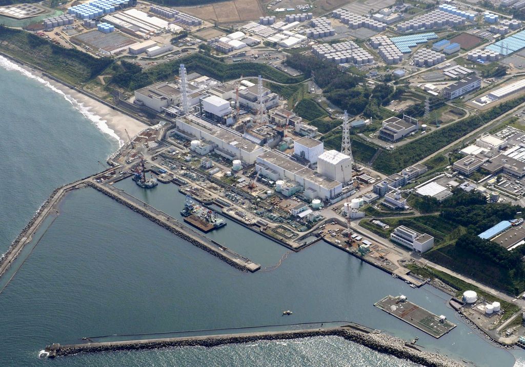 Radioaktivna voda iz Fukušime morda pronica v podtalnico