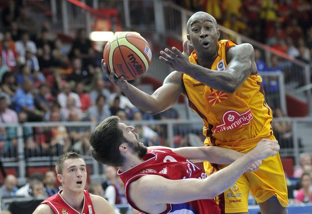 Eurobasket, skupina B: Pipanovi Makedonci nadigrali Srbe