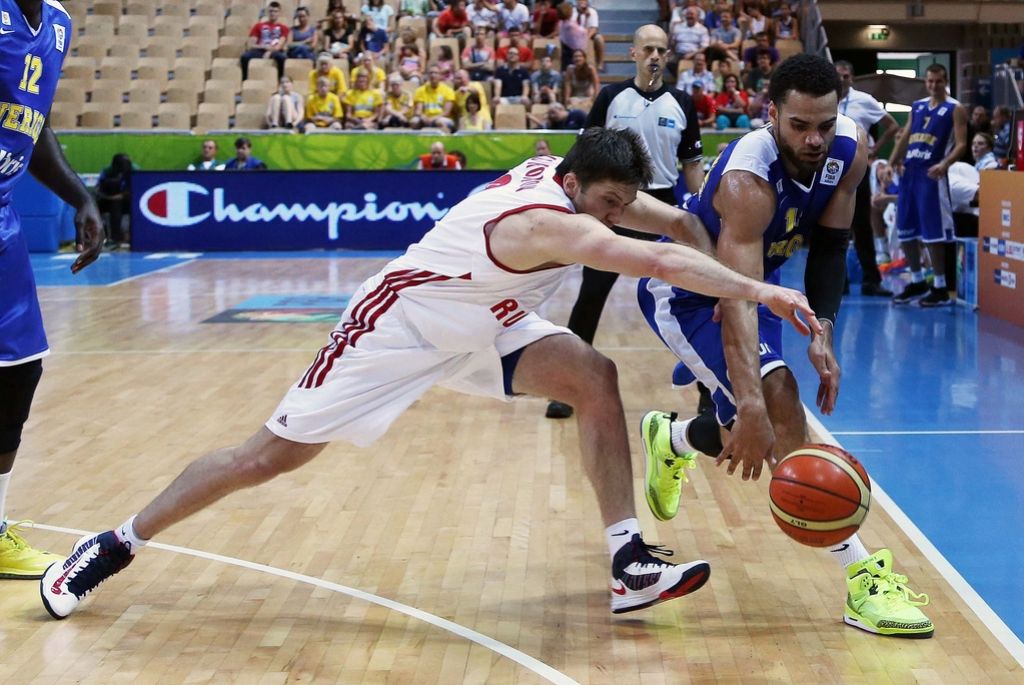 Eurobasket, skupina D: Italijani in Grki brez poraza, tretjič razbita ruska vrsta