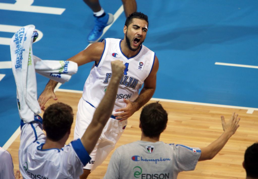 Eurobasket, skupina D: italijanska evforija v Kopru, tudi Finci v Stožicah