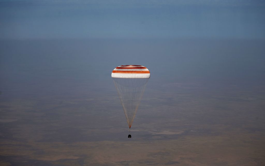 Astronavti z ISS so se varno vrnili na Zemljo