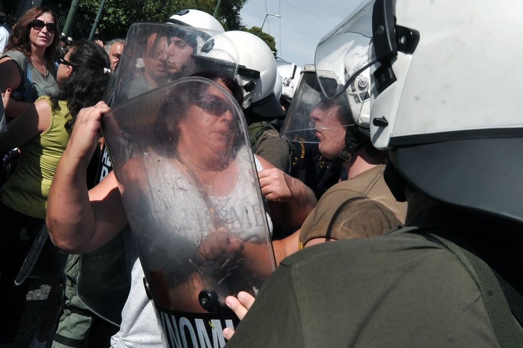 Na grških ulicah znova razočarani zaposleni v javnem sektorju