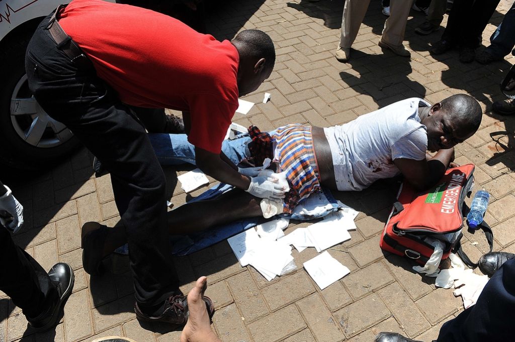 31 mrtvih v strelskem napadu v nakupovalnem centru v Nairobiju