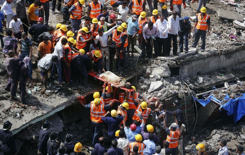 Mumbaj: pod ruševinami še najmanj 20 ljudi