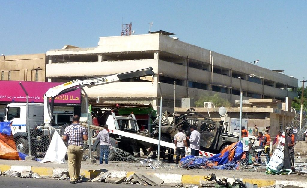 Iraško prestolnico stresel niz eksplozij