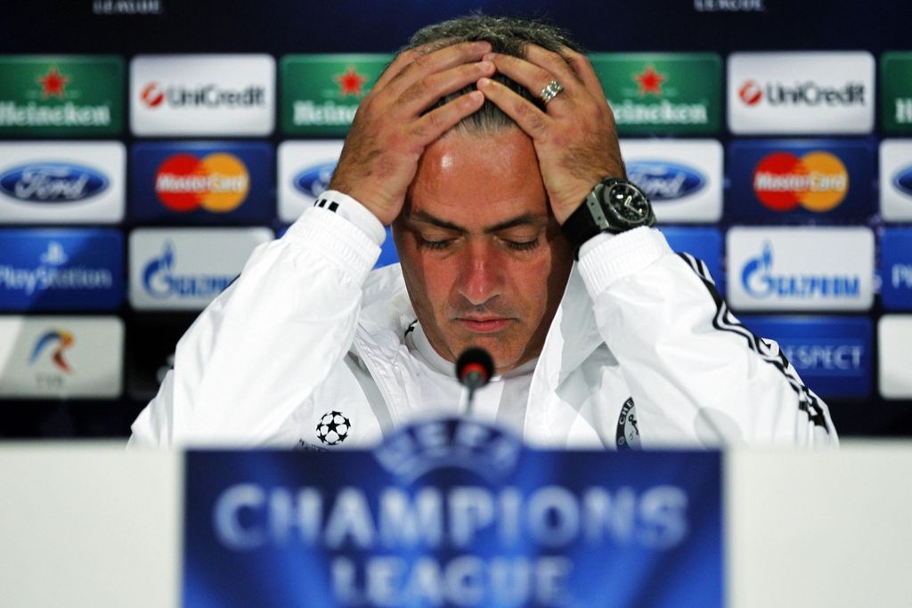 VIDEO: Mourinho izgubil živce in odkorakal z novinarske konference
