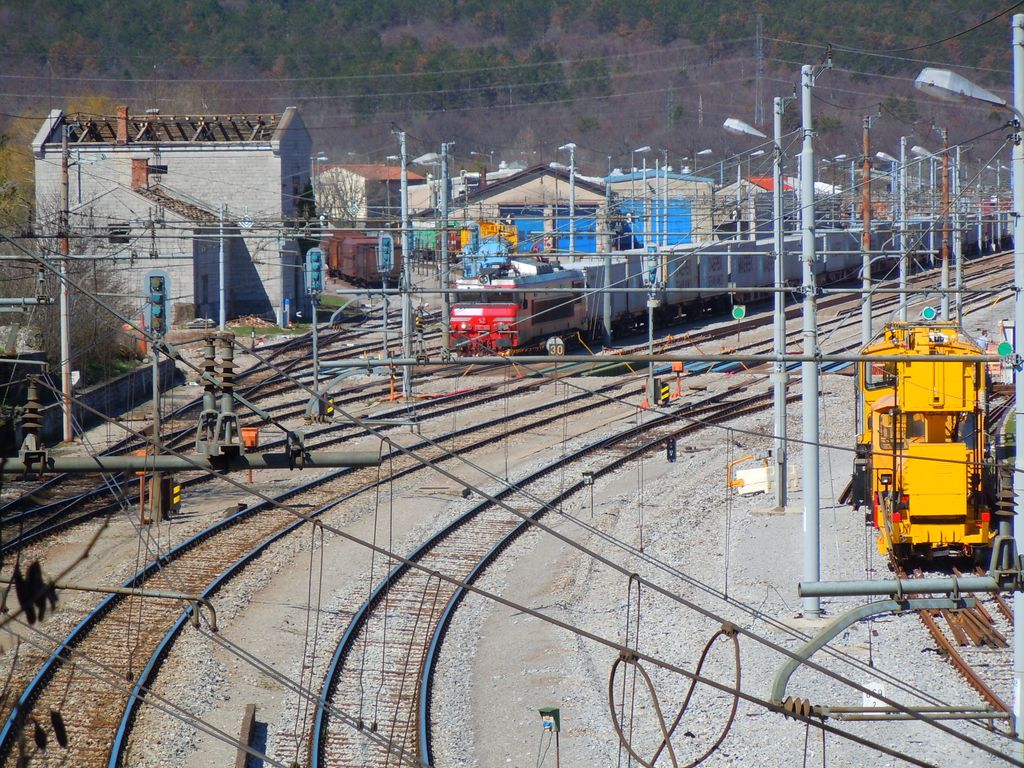 Proga med Koprom in Divačo že odprta