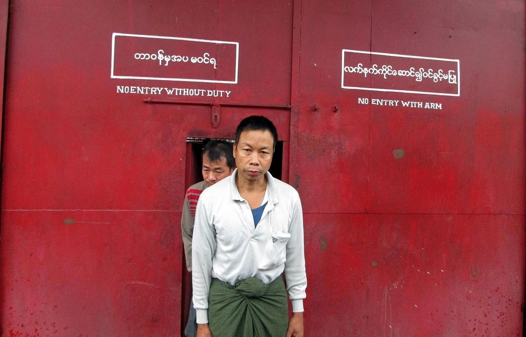 Burma pomilostila več deset političnih zapornikov