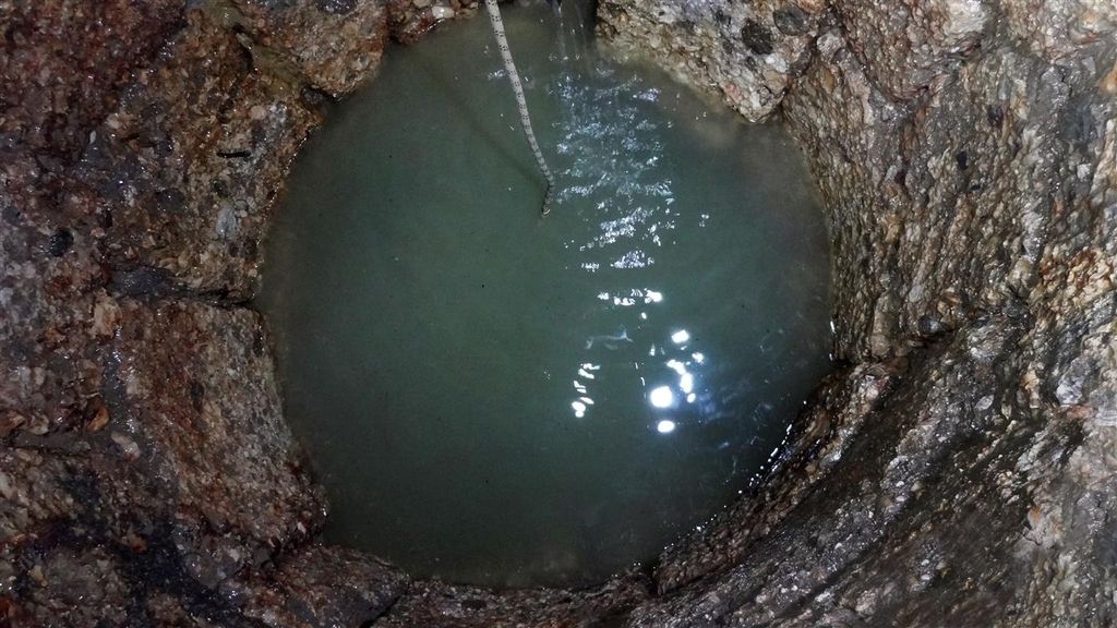 V kanjonu Kokre spet most, jamarji očistili vodnjak