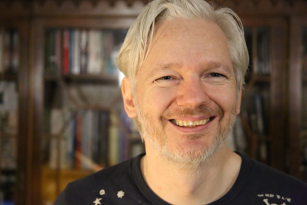 Julian Assange: »Wikileaks smo vohuni za ljudi.« (iz arhiva)
