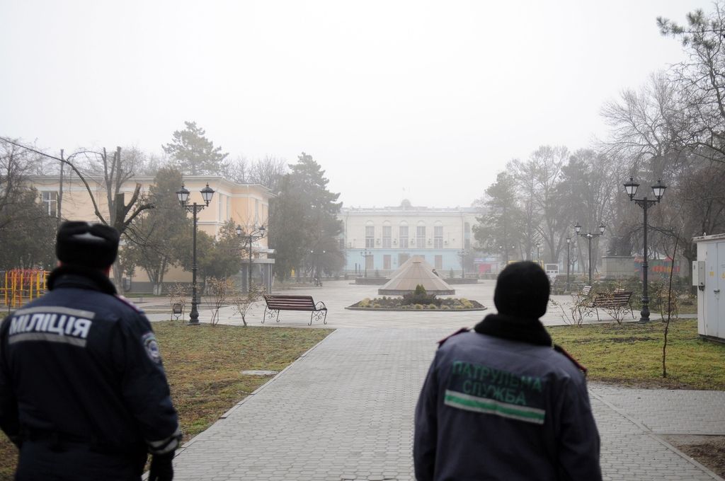 V živo: Krimski parlament zasedli oboroženi neznanci