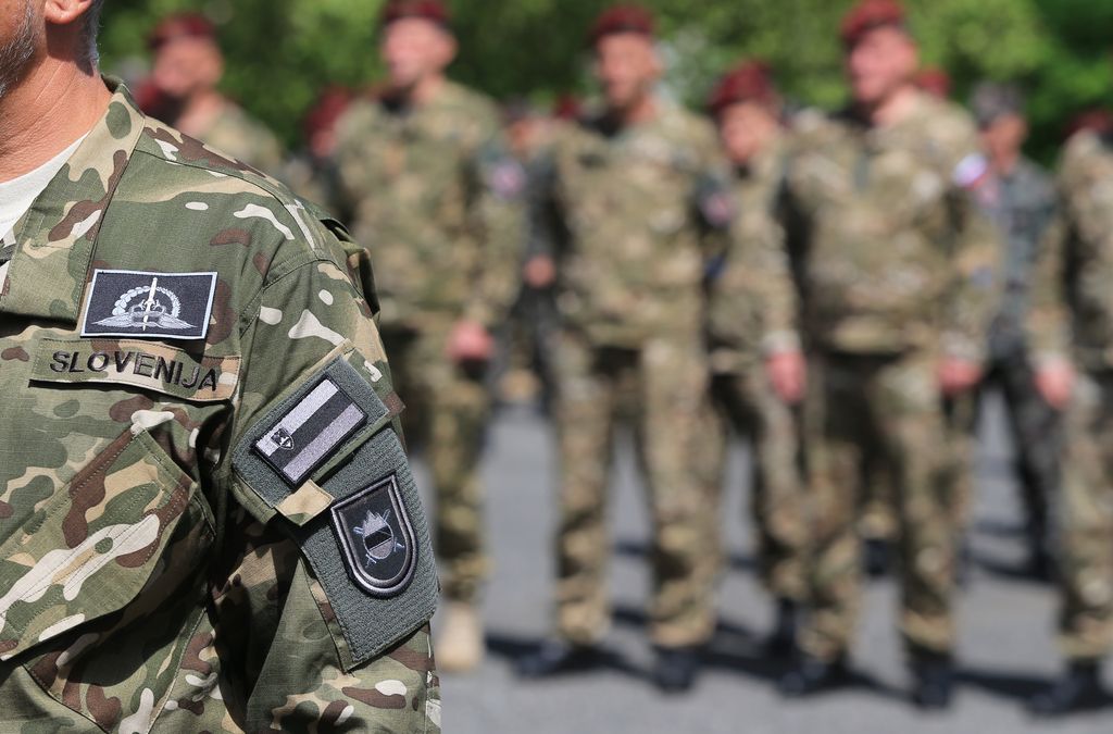 Slovenska vojska bo vpoklicala 414 rezervistov