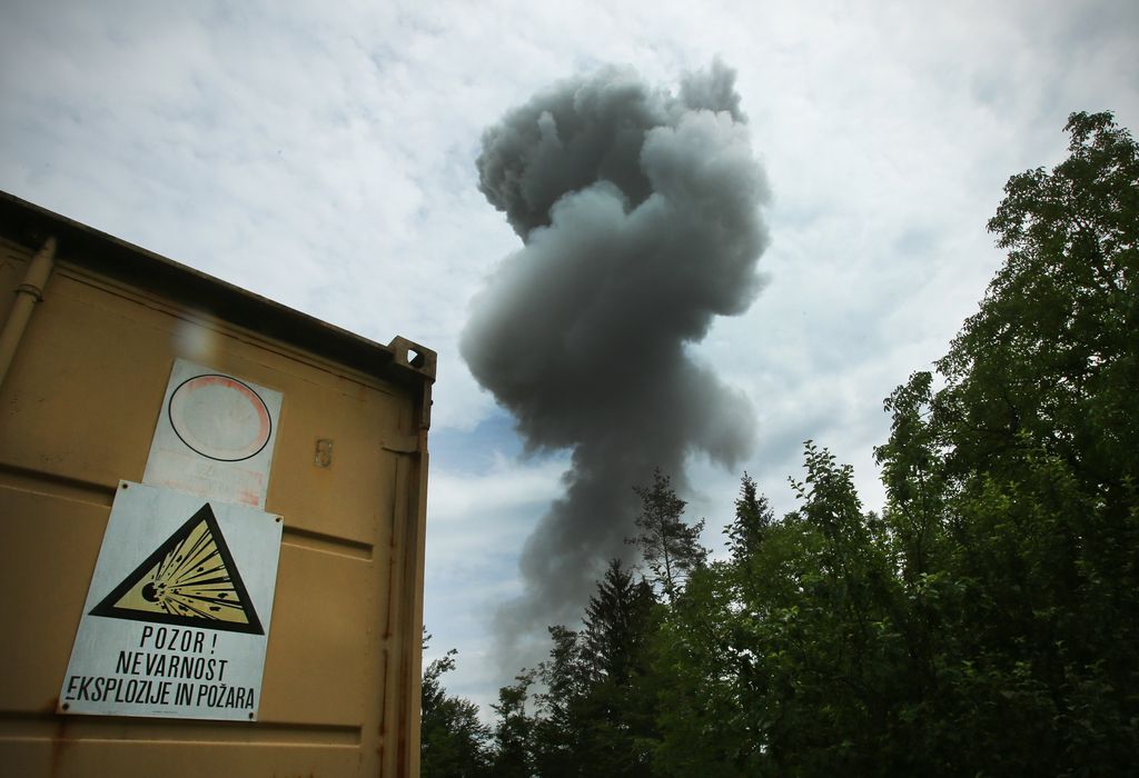 Vojska z območja podjetja KIK Kamnik odstranila 16 ton smodnika