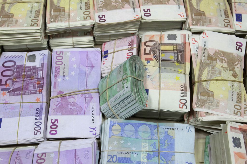 Slovenija prodala za 500 milijonov evrov zakladnih menic