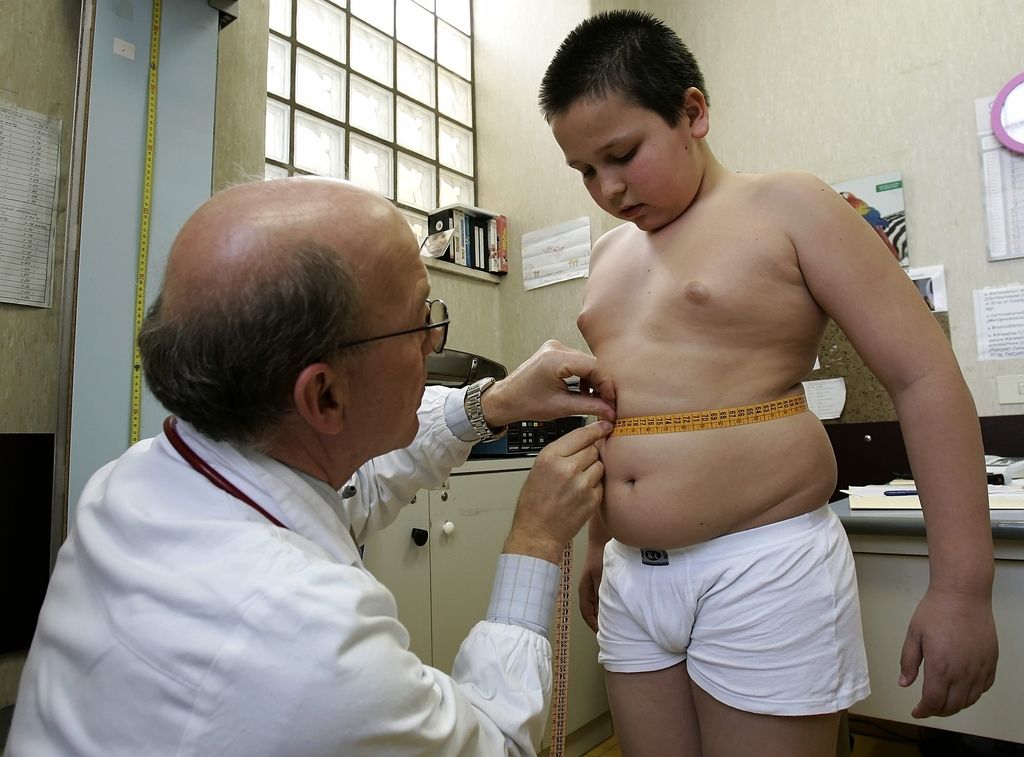Zastarela statistika slovenske otroke zmerja z debeluhi