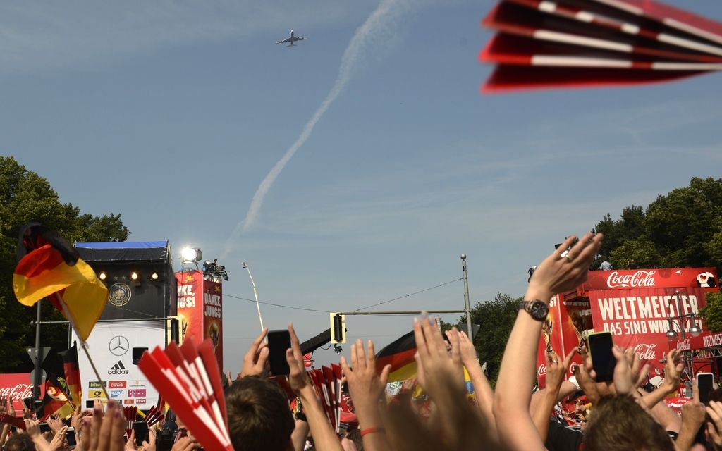 &raquo;Oh, kako je to lepo!&laquo; so prepevali svetovni prvaki