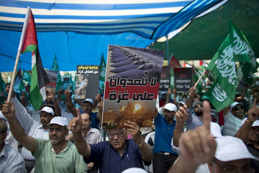 V več mestih shodi v podporo Palestincem