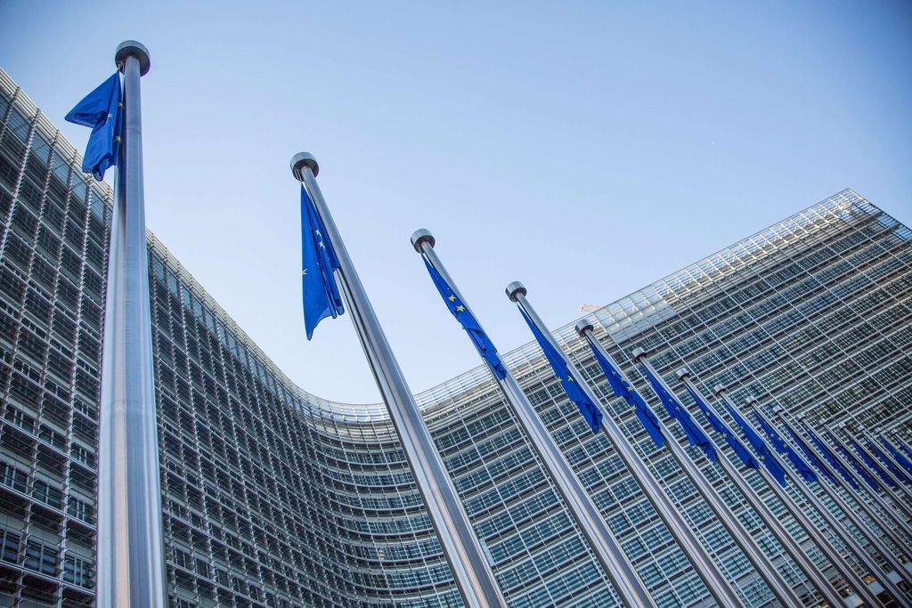 Evropska komisija zvišala napoved rasti za Slovenijo na 3,3 odstotka