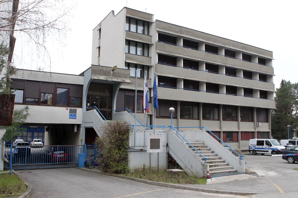 Zaradi izsiljevanja prijeli 34-letnega Srba