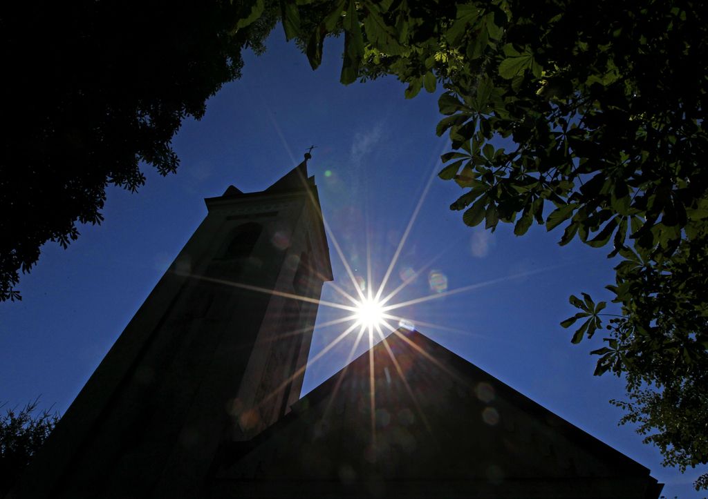 Mrgolenje netopirjev v cerkvenem zvoniku