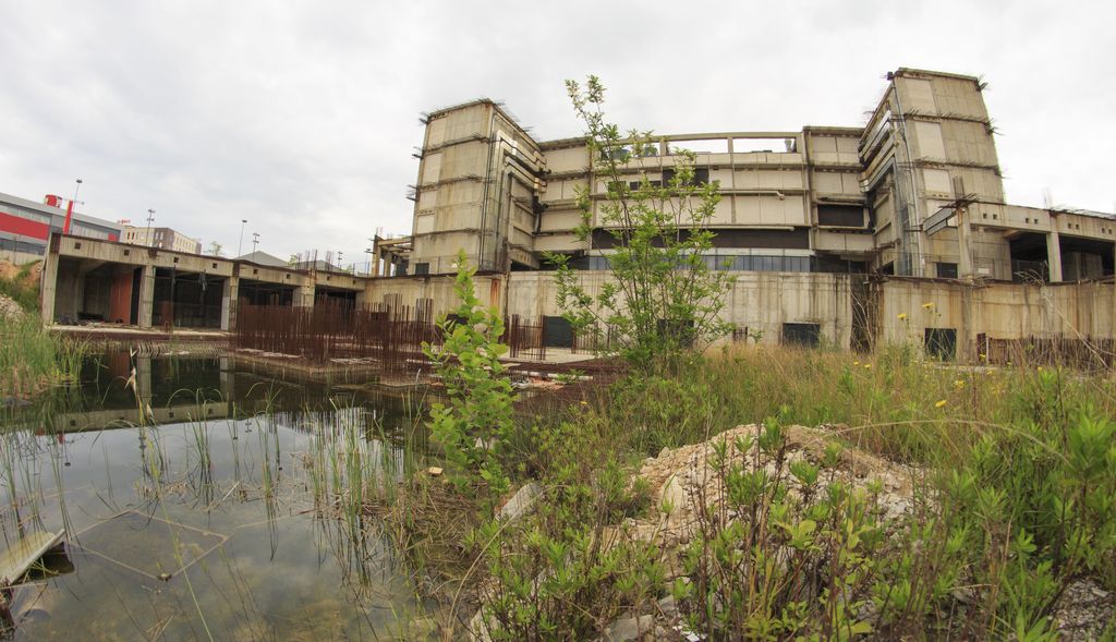 Dalmatinske Stožice v stečaj, &scaron;ampionska Cibona tudi