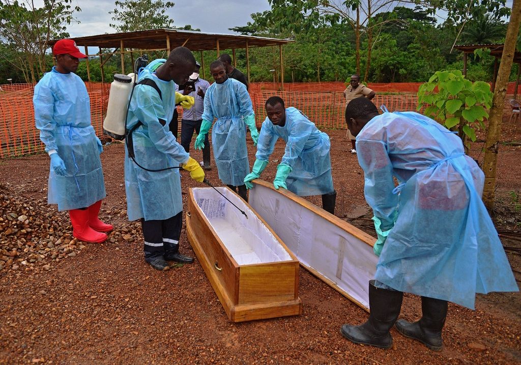 &raquo;Epidemijo ebole smo močno podcenjevali&laquo;
