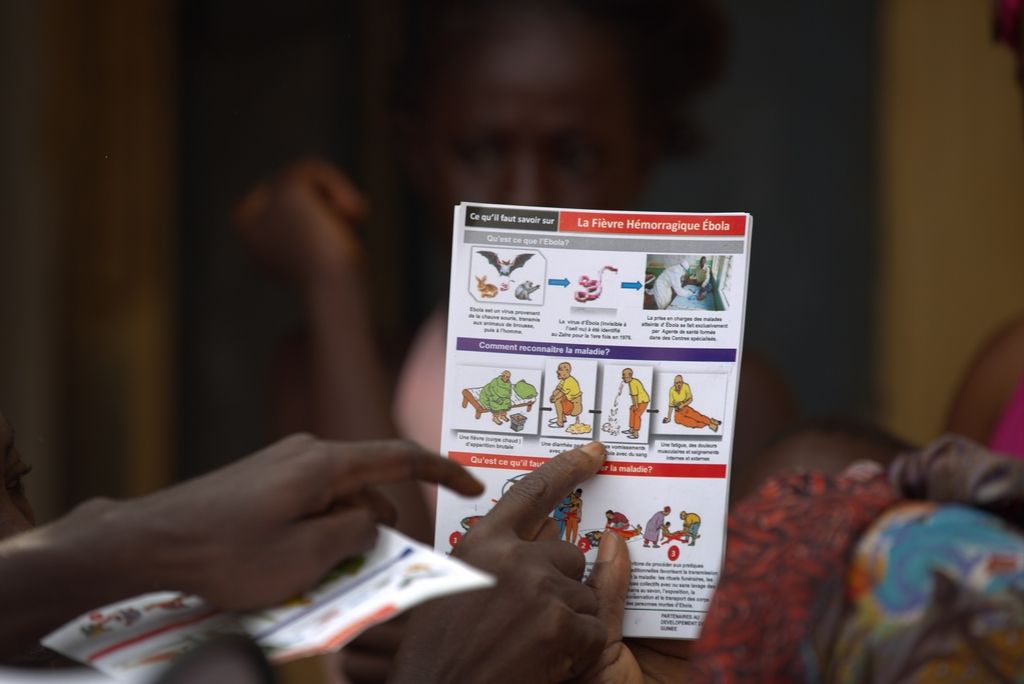Z ebolo okužen epidemiolog, ki dela za WHO