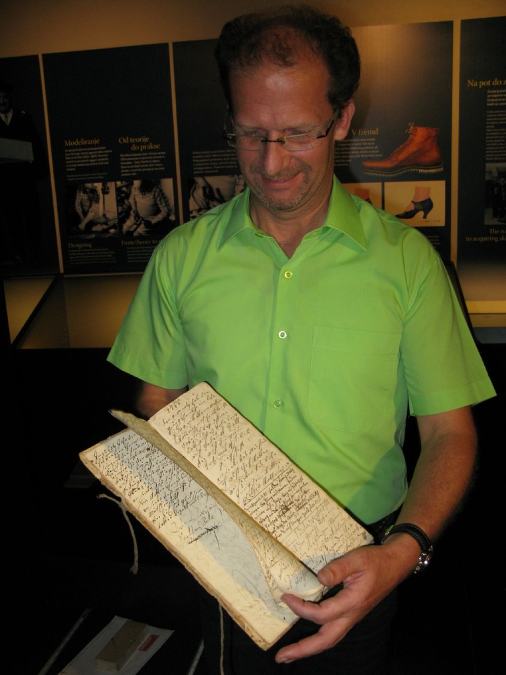 &Scaron;u&scaron;tarjem so peli ptički namesto radia