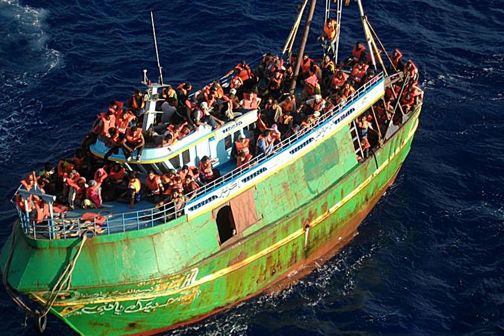 Ladja Splošne plovbe pri Malti rešila 237 beguncev