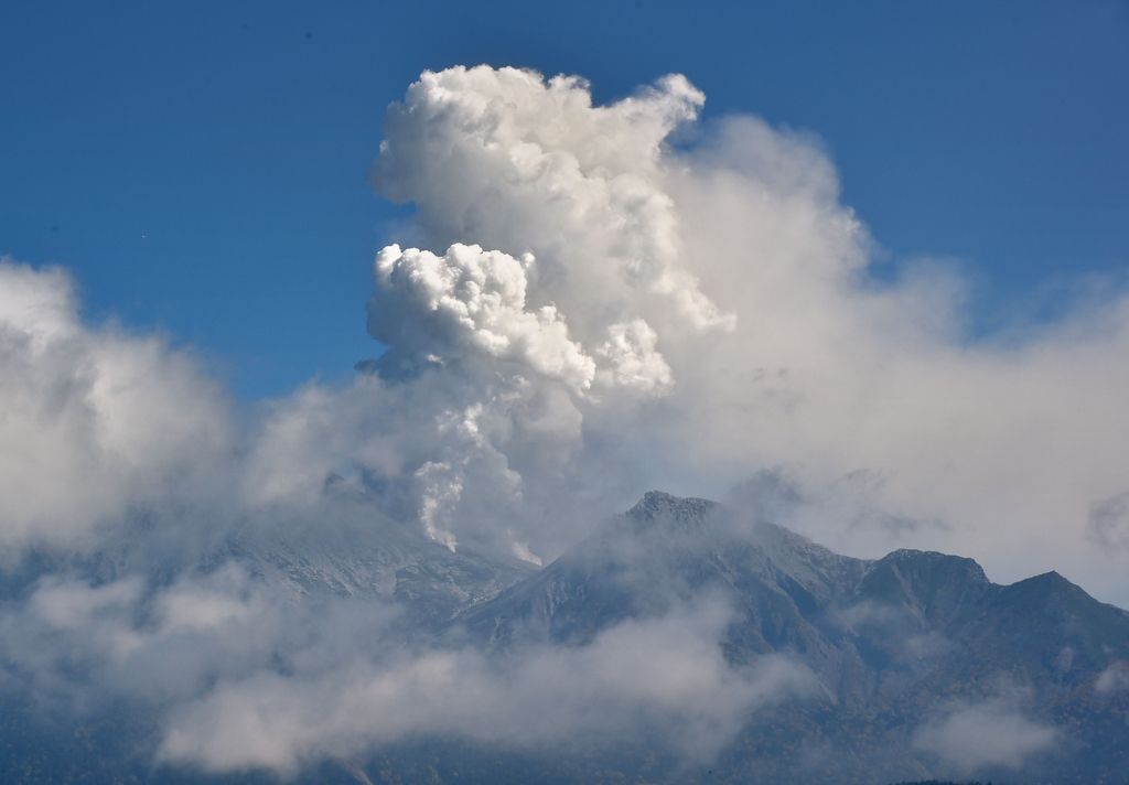 Na Japonskem v bližini vulkana našli 30 žrtev