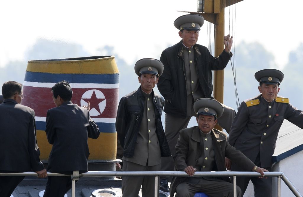 Skrivnosti Severne Koreje: močnejši kot kdaj koli ali odstavljen?