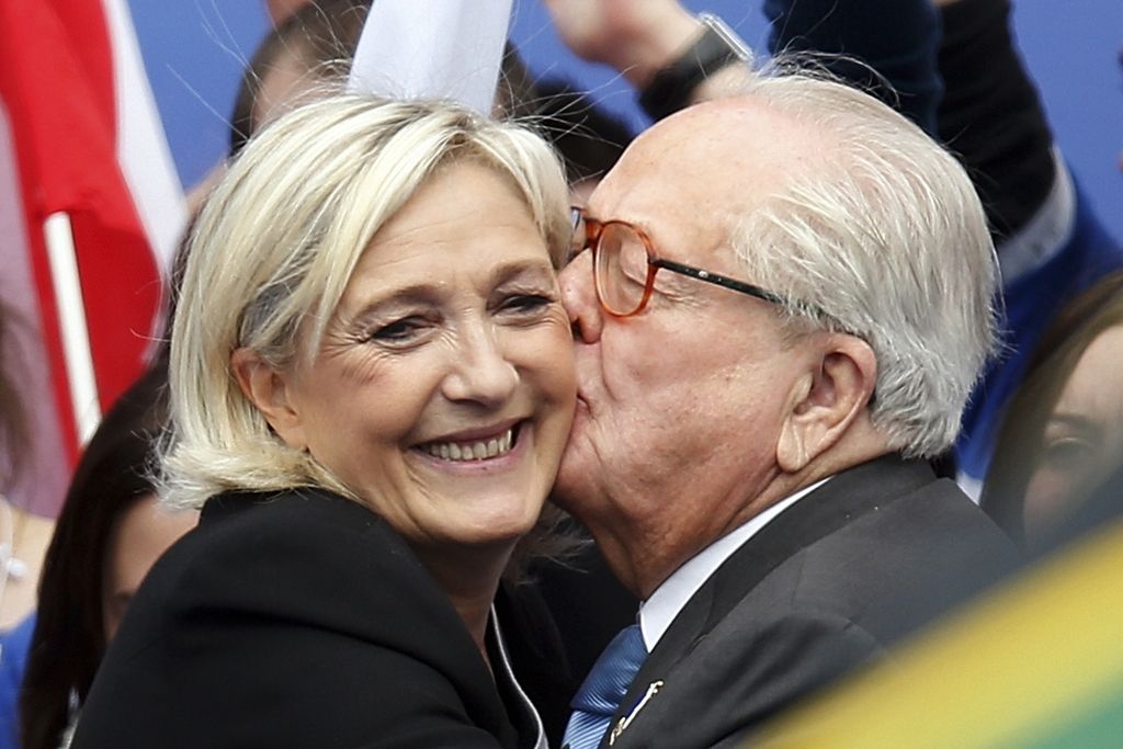 Jean-Marie Le Pen ni več častni predsednik Nacionalne fronte