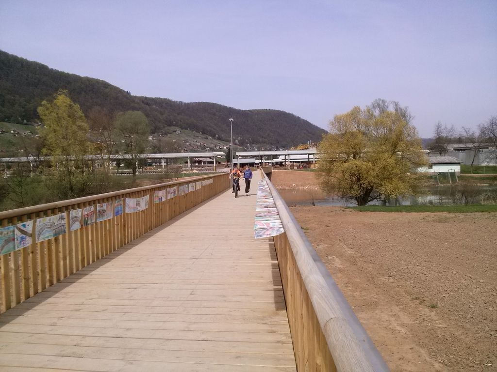 Nov most v Straži za pešce in kolesarje