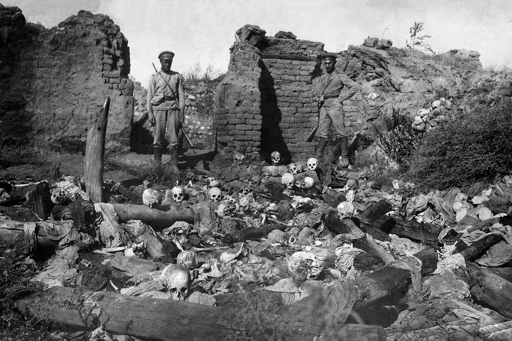 »Kdo se danes še spominja  uničenja Armencev?«
