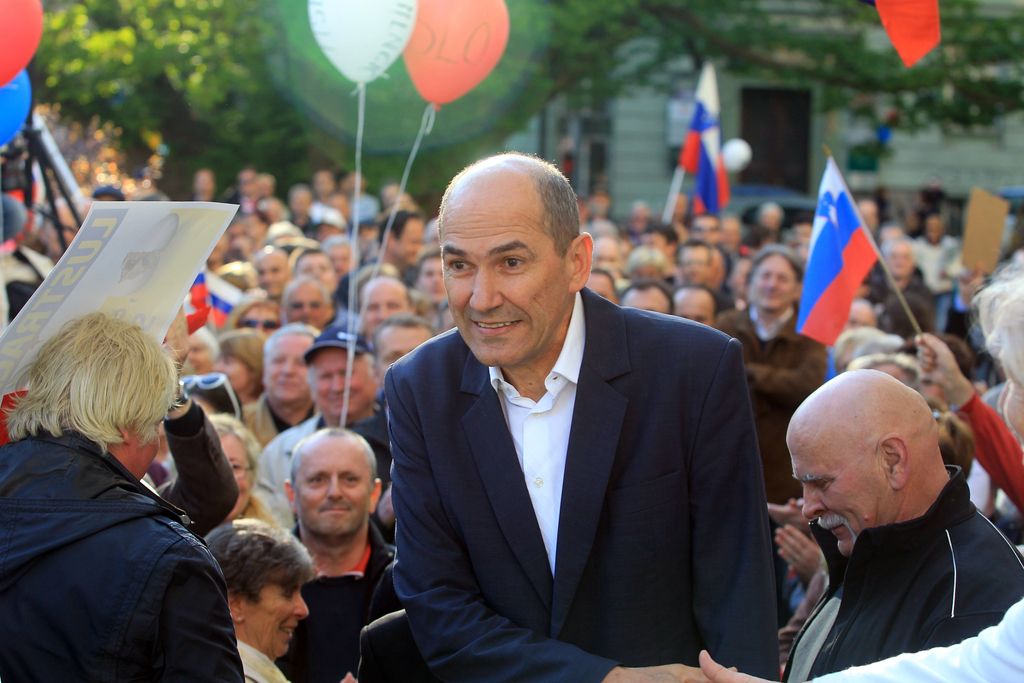 Medijski projekt Janše podprla večina poslancev SDS