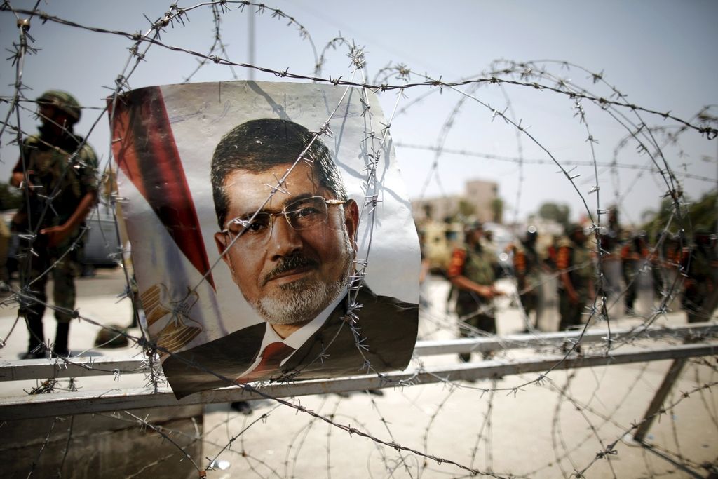 Morsija in še sto drugih obsodili na smrt