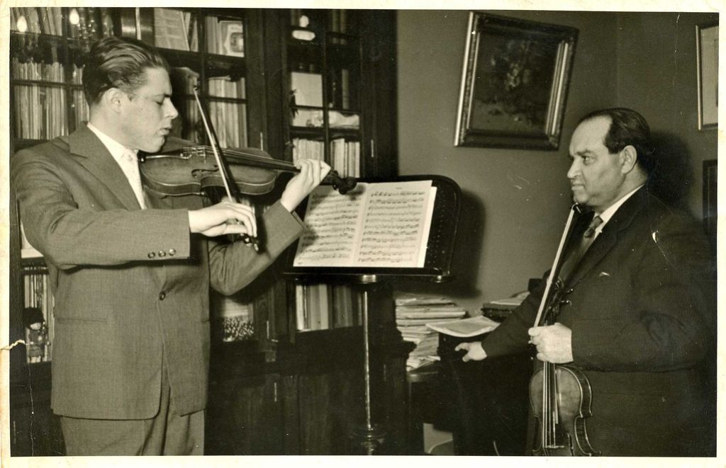 Umrl je violinist Dejan Bravničar
