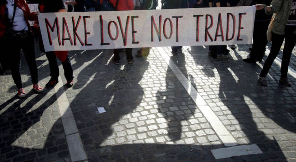 TTIP: parlamentarci izdali Evropejce