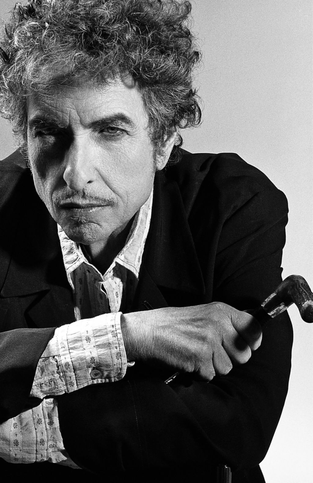 Dražba: Za kitaro Boba Dylana pričakujejo vsaj 400.000 dolarjev
