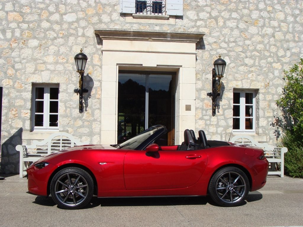Mazda MX-5: ko mojstri rezil zbrusijo miato