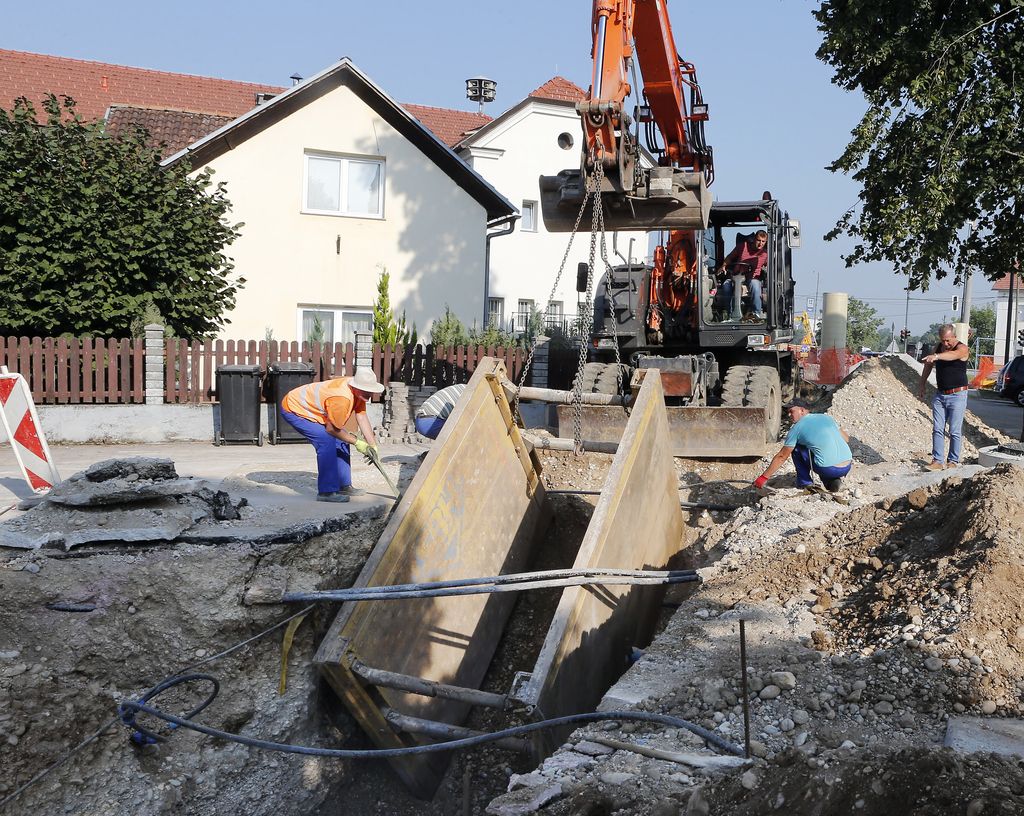 Gradnja čez noč dražja za poldrugi milijon