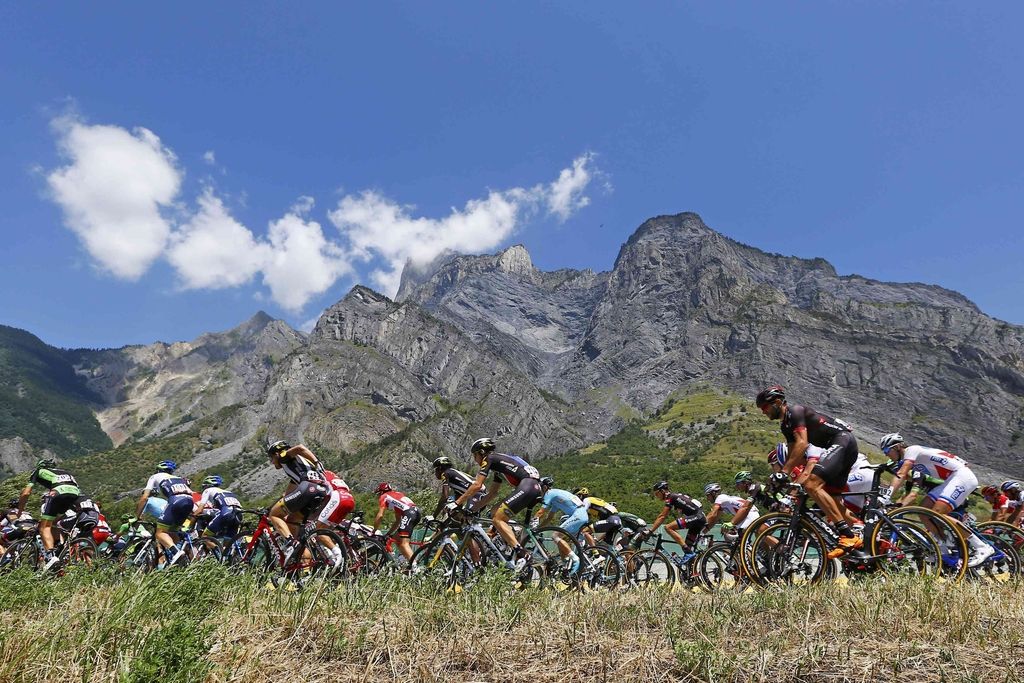 Tour: Pinot junak na Alpe d‘Huez, Froome po grožnjah Quintane pred končno zmago