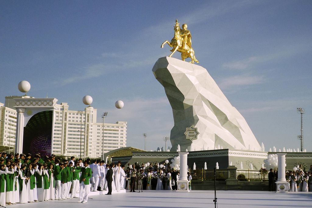 Turkmenistan: po skrivni dediščini svilne poti