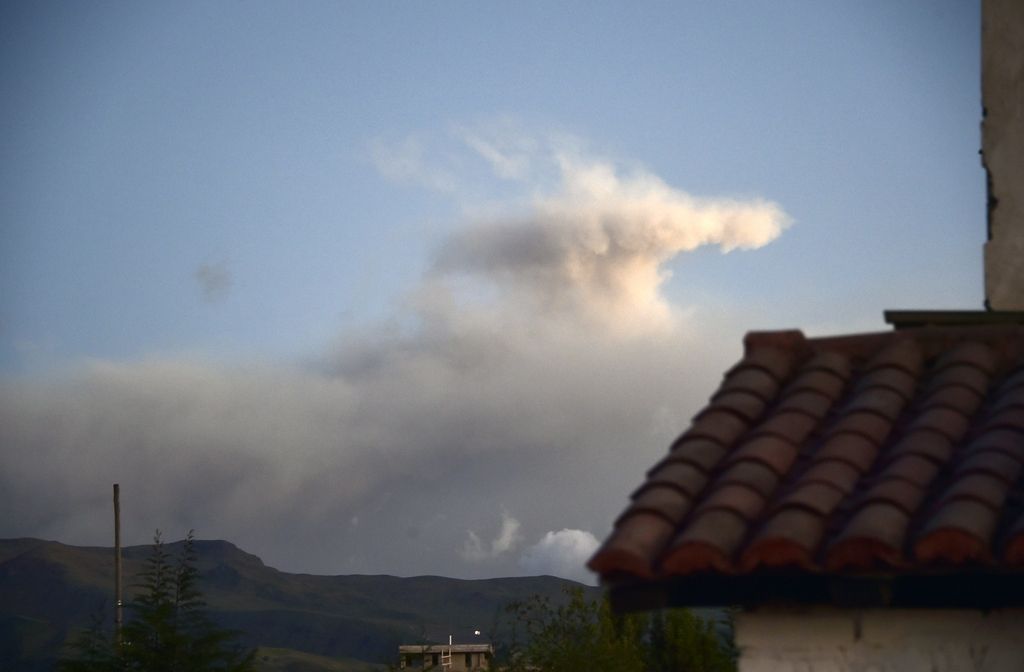 Ekvador zaradi ognjenika Cotopaxi razglasil izredne razmere