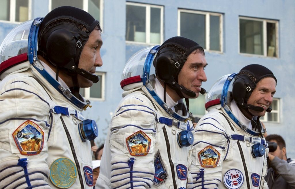 Trije astronavti uspešno poleteli proti ISS