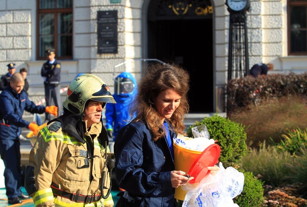 Pošiljka z belim prahom ni bila nevarna